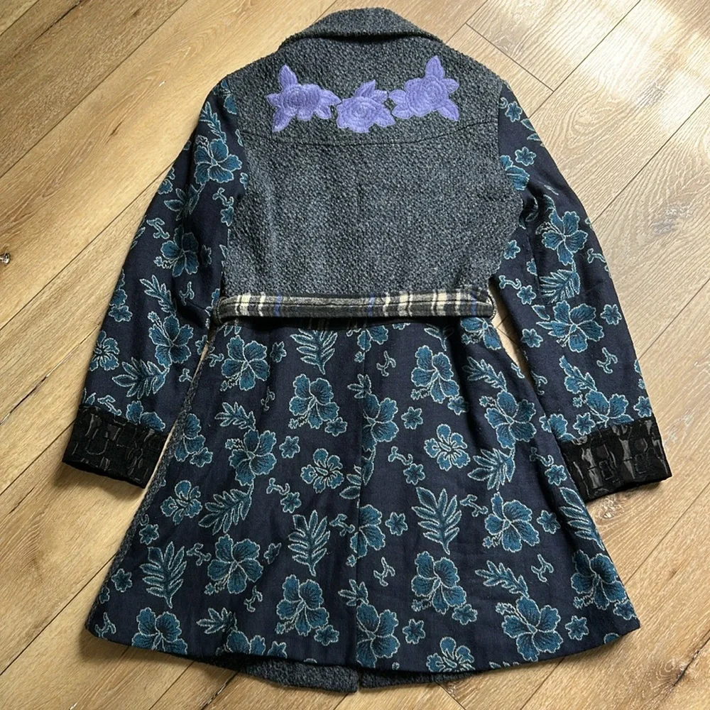 Sacred Threads Multicolor Floral Patchwork Boho Button-Up Coat Size L Junior - Picture 7 of 11